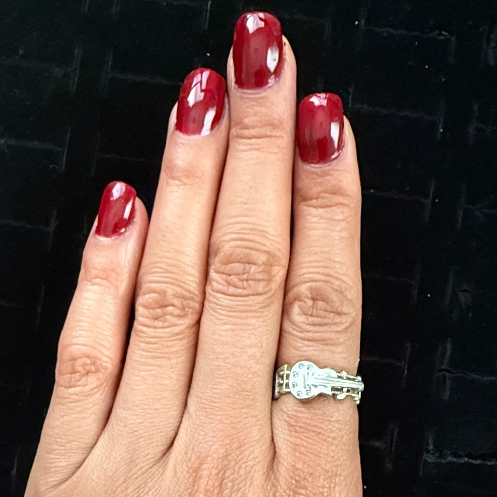 925 Sterling Silver Guitar Ring size 7